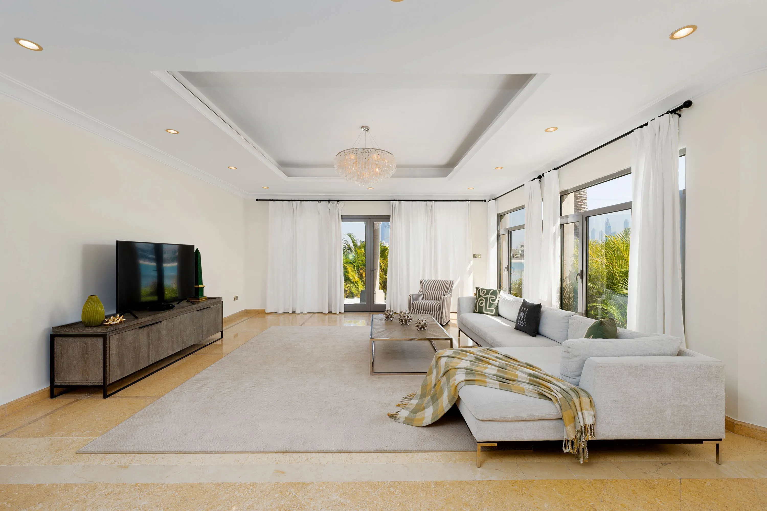 Exclusive Villa w/ Private Pool, Garden & Beach