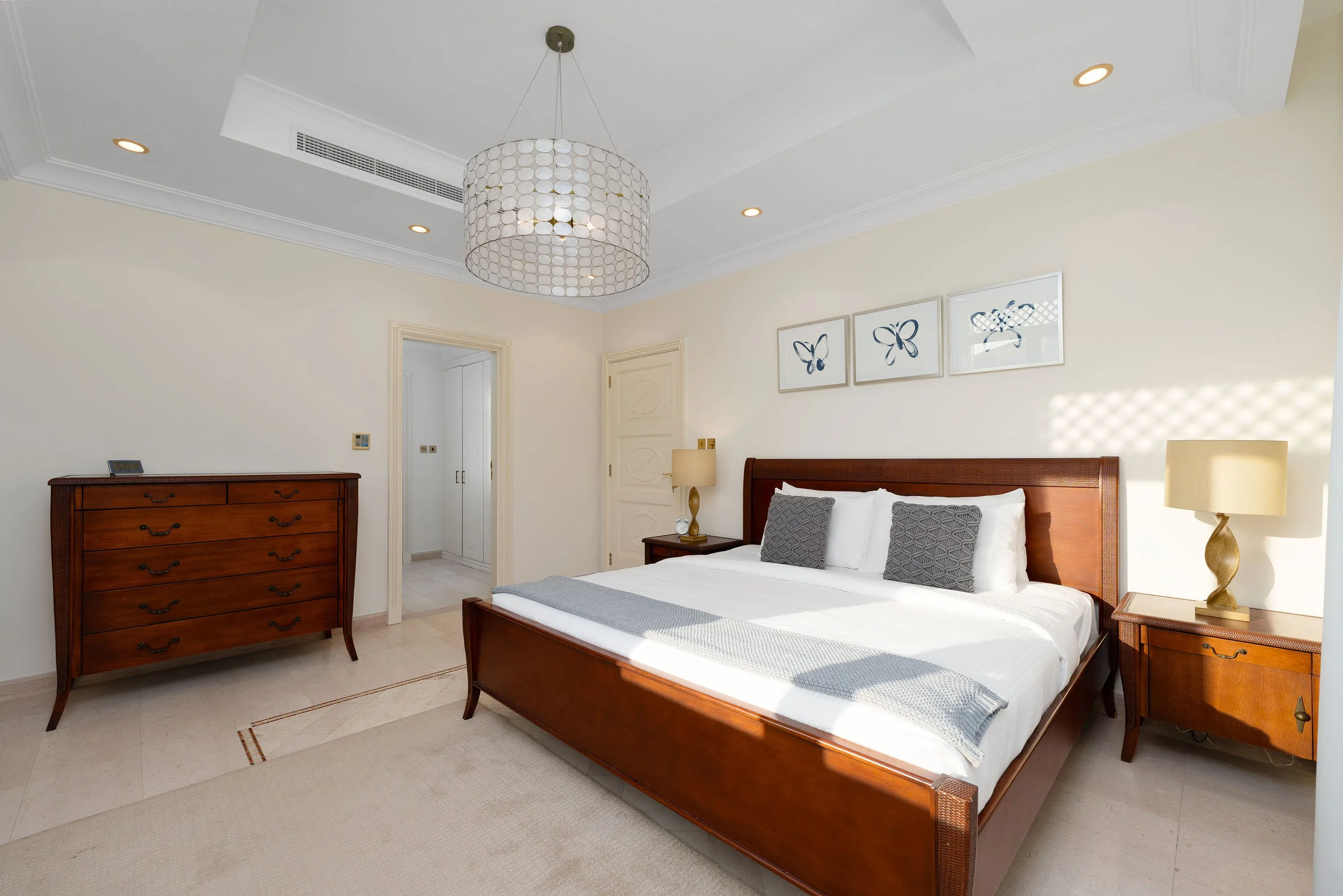 Exclusive Villa w/ Private Pool, Garden & Beach