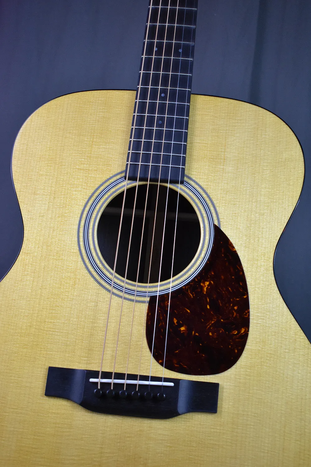 Martin OM-21
