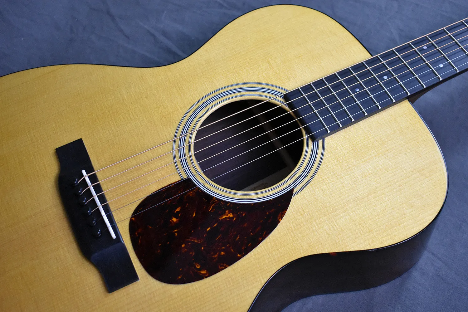 Martin OM-21