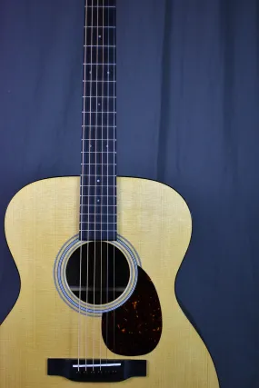 Martin OM-21