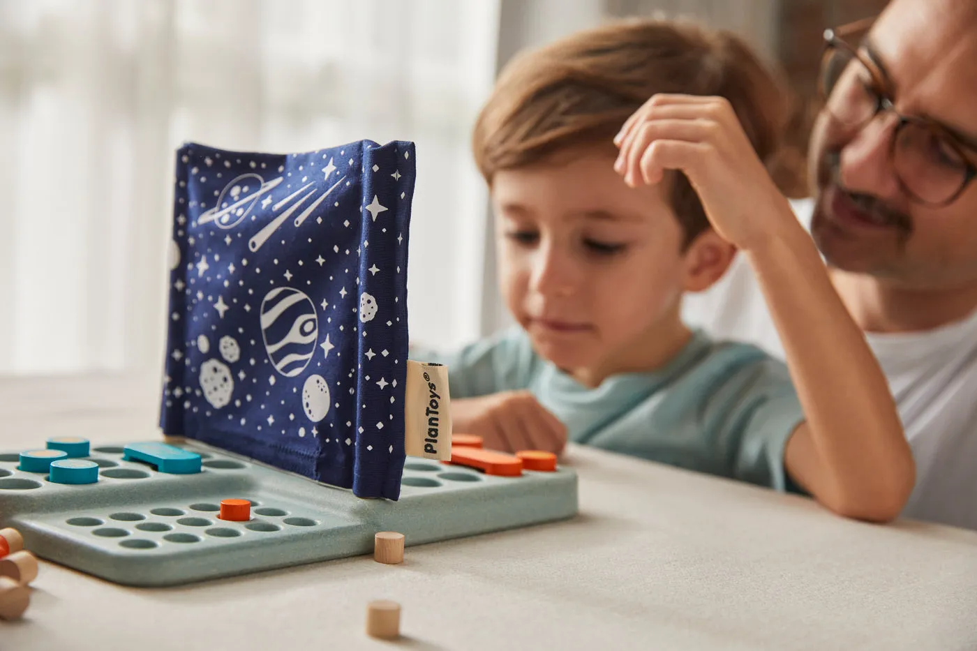 PlanToys Guess My Planet Game