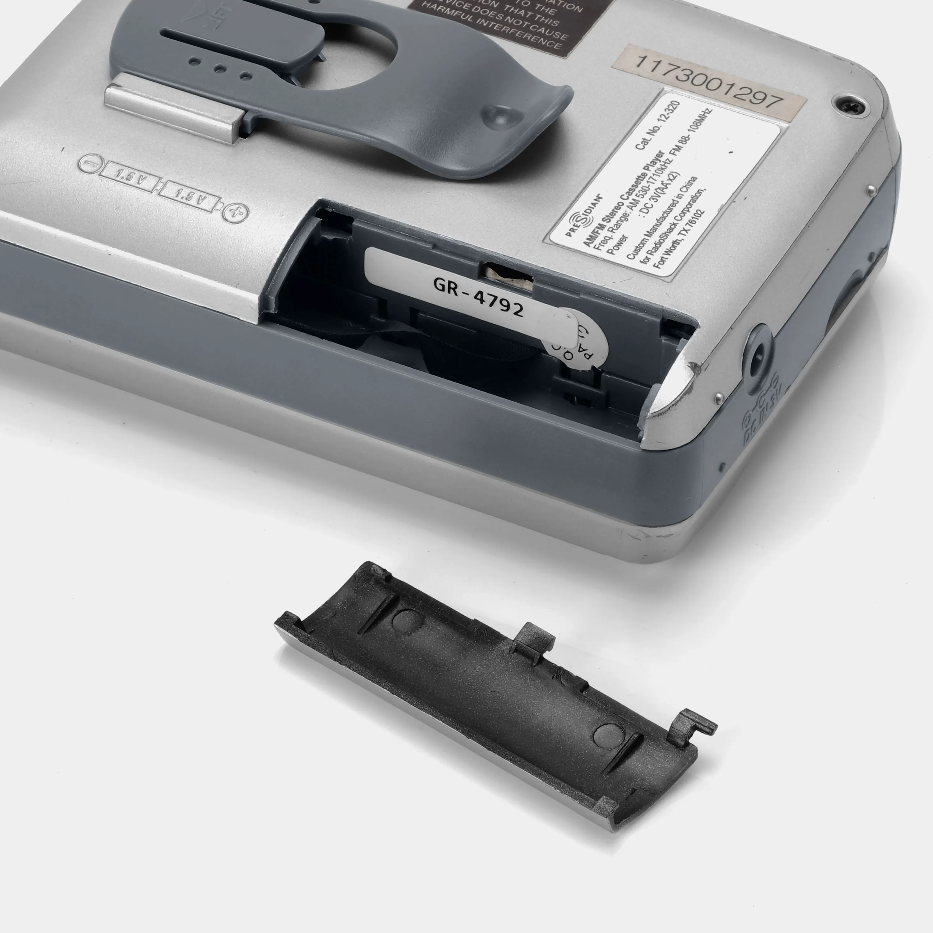 Presidian 12-320 AM/FM Portable Cassette Player (B-Grade)