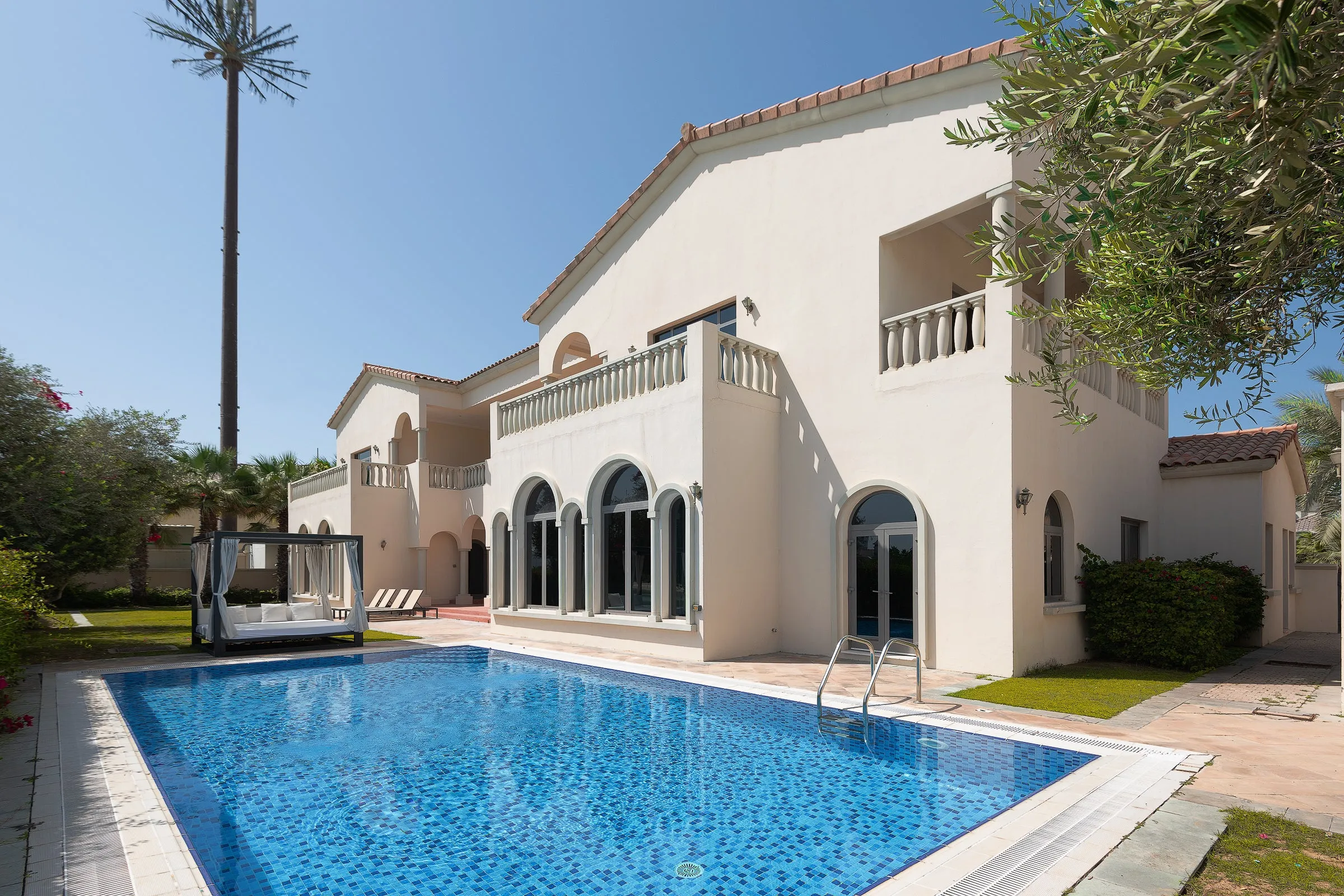 Private Pool & Beach Access Villa w/ Cinematic Vws