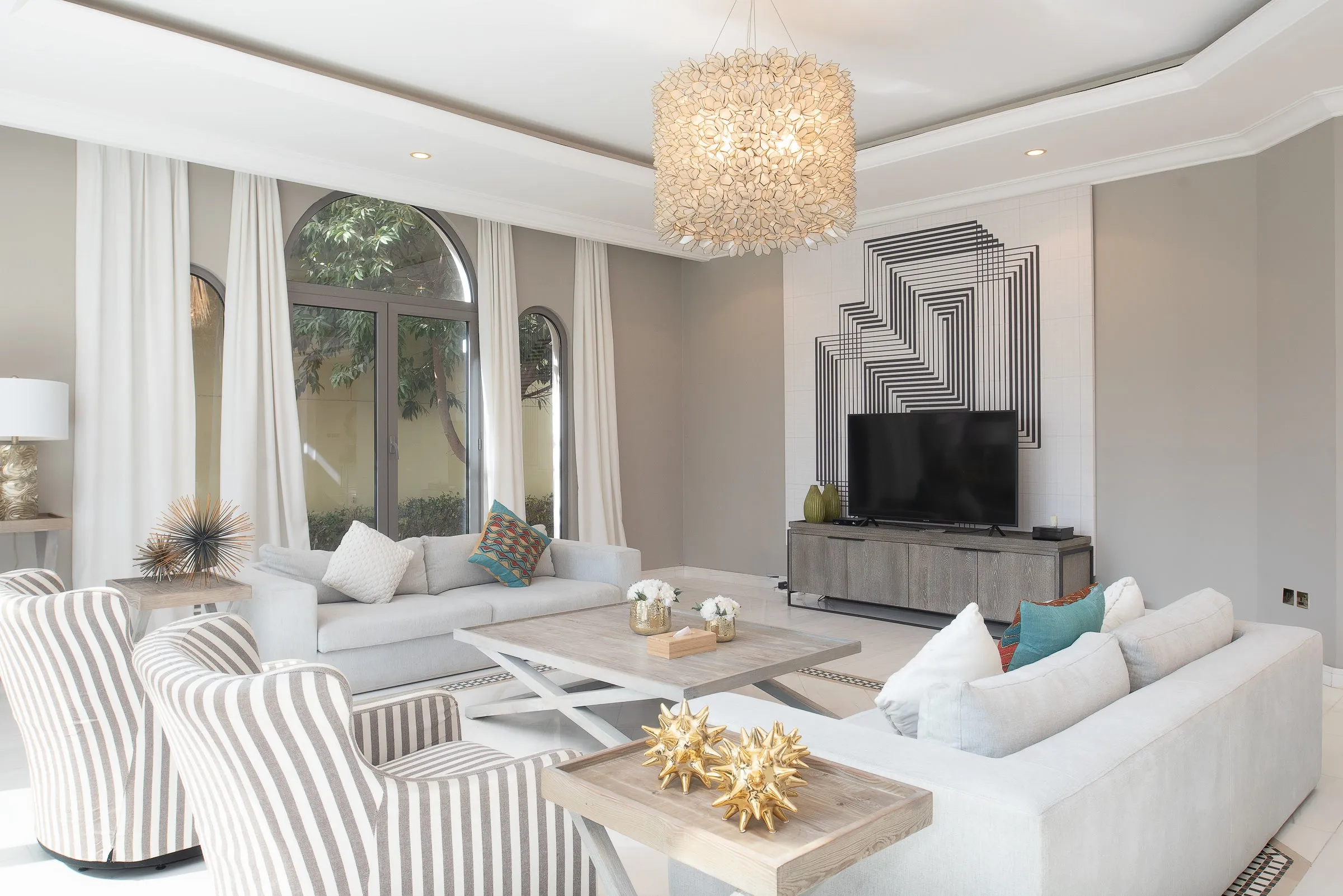 Private Pool & Beach Access Villa w/ Cinematic Vws