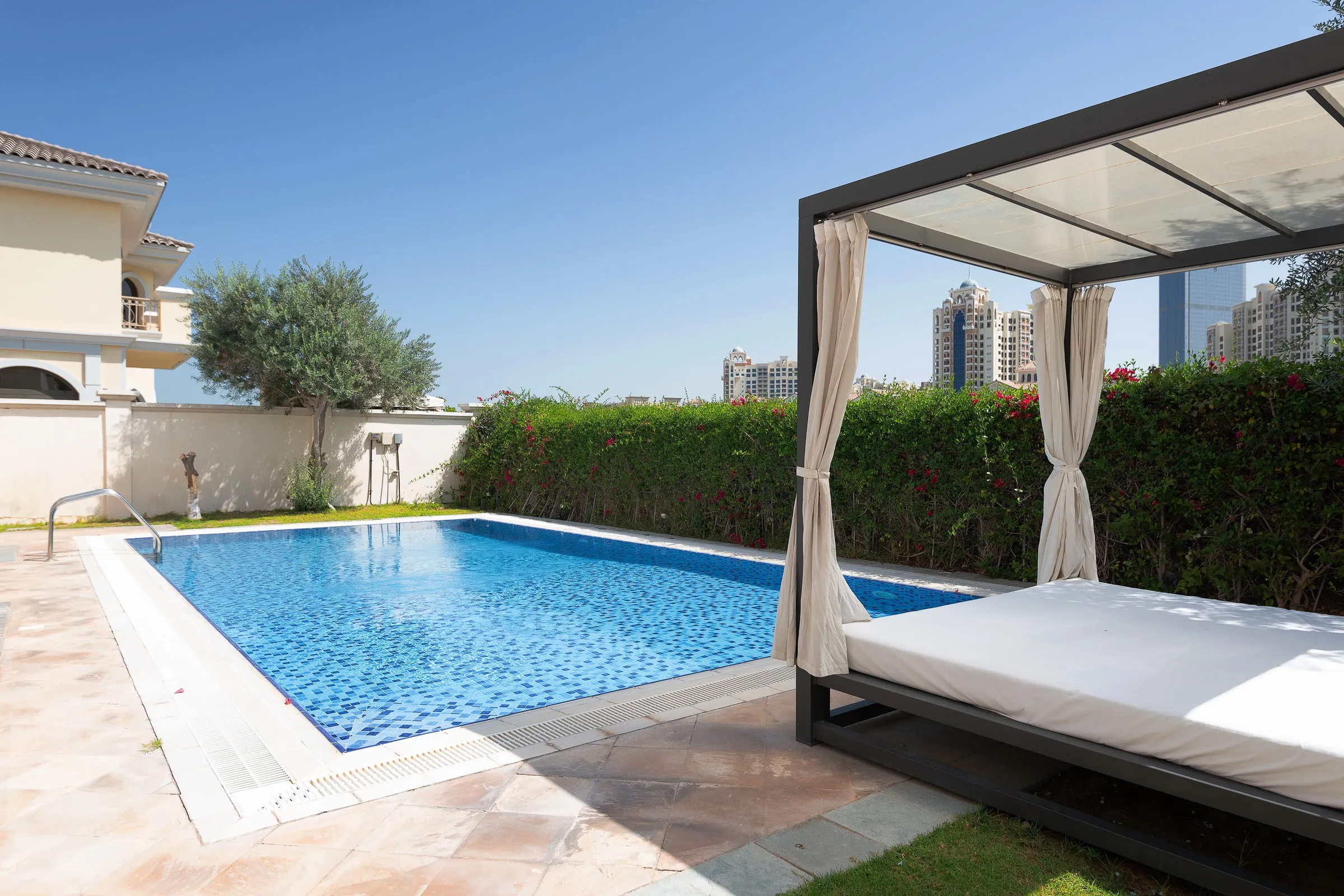 Private Pool & Beach Access Villa w/ Cinematic Vws