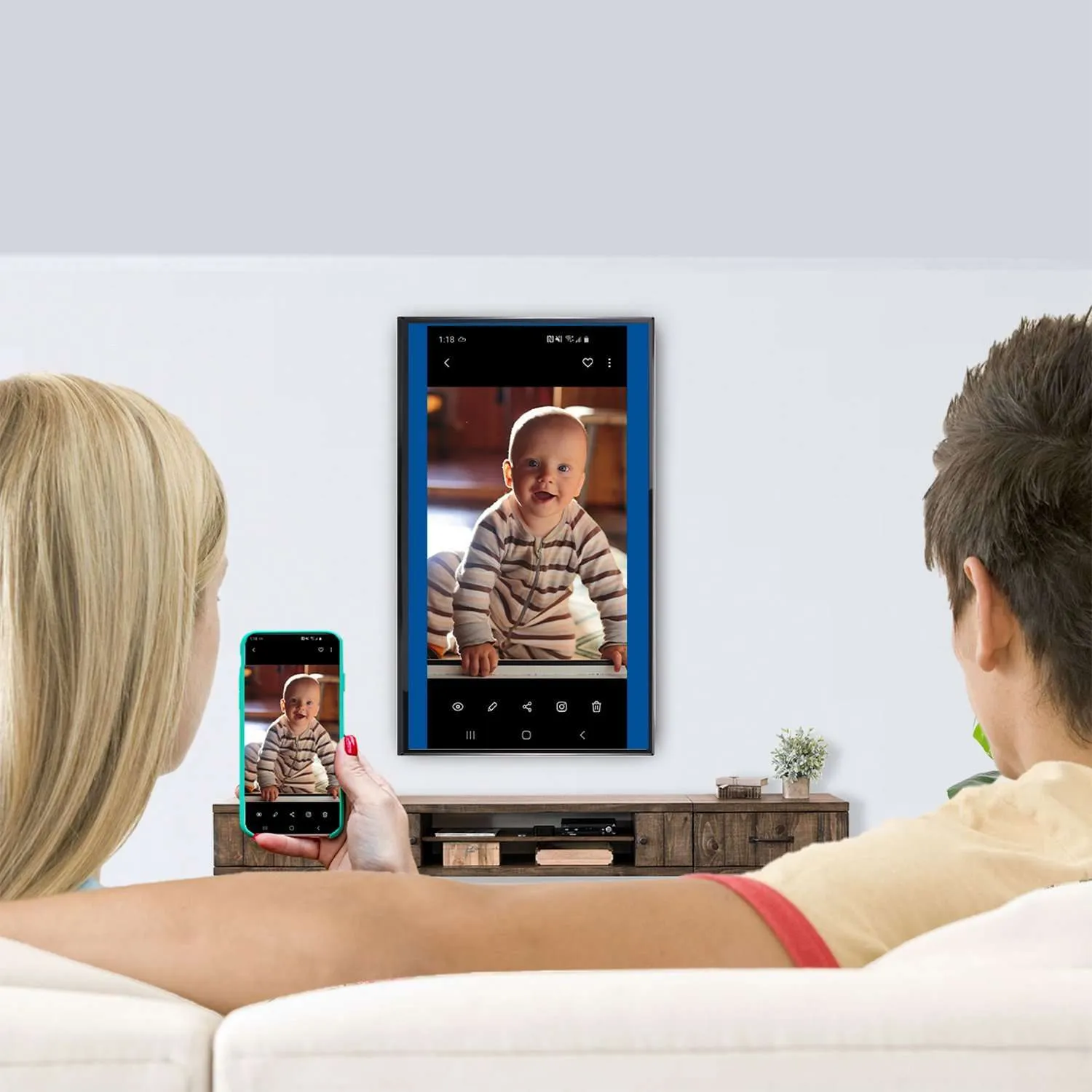 VIVO Rotating Wall Mount for 37" to 80" TVs, MOUNT-VW080P